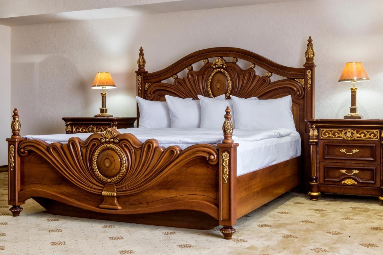 Shymkent Grand Hotel Esterno foto